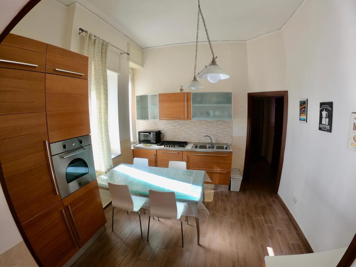 Di Sarno's Port'alba Apartment Neapel