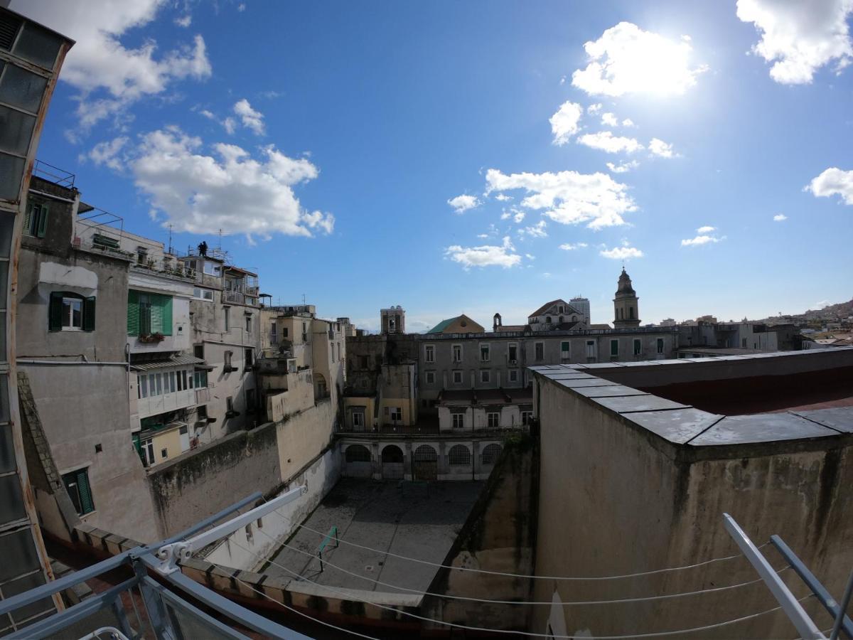 Di Sarno's Port'alba Appartement